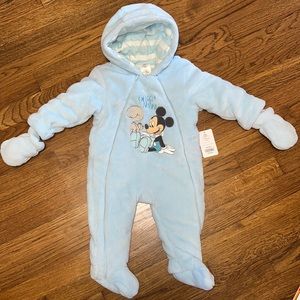 Disney's Mickey Mouse Footed Snowsuit 9 - 12 months **NWT**